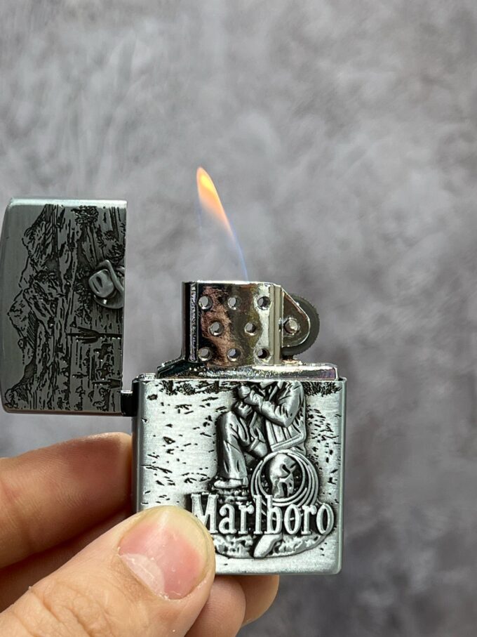 Газовая подарочная зажигалка Lighter Артикул:A22153