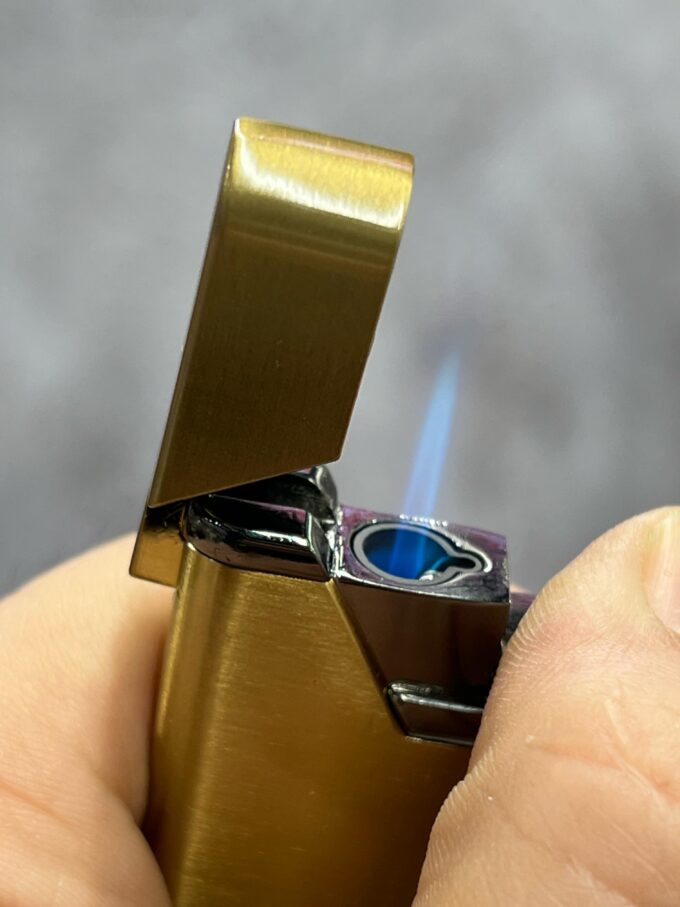 Газовая подарочная зажигалка Lighter Артикул:A22923